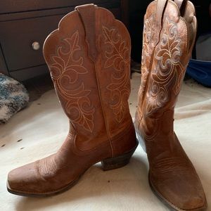 Ariat lady boots